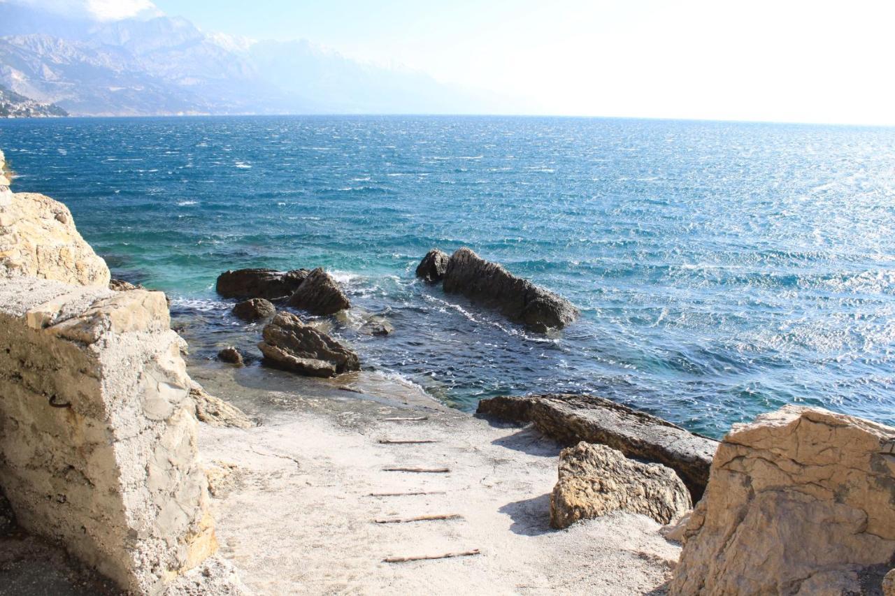 Apartments By The Sea Marusici, Omis - 8632 Mimice Exterior photo
